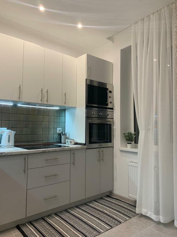 West street LUX Apartments Kiev Buitenkant foto