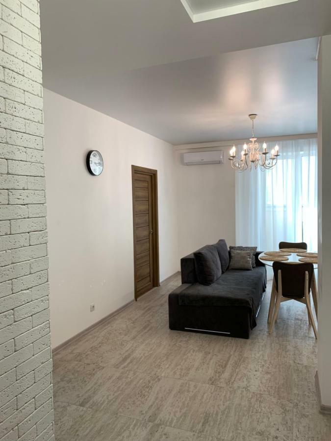 West street LUX Apartments Kiev Buitenkant foto